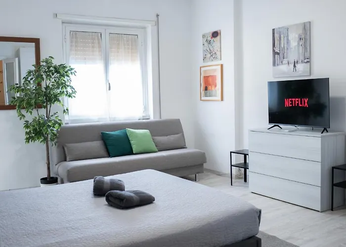 Apartment Nonna Pina Moderno Vicino Metro Awifi,netflix Rom