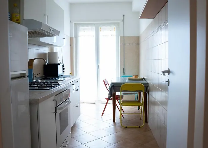 Nonna Pina Moderno Vicino Metro Awifi,netflix Apartment
